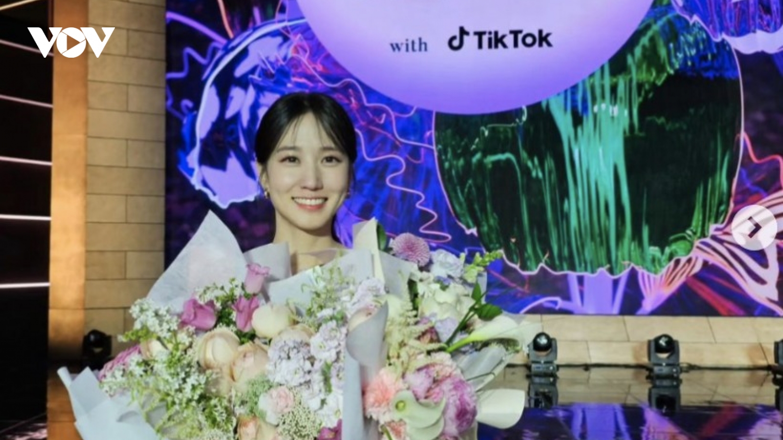“Nữ luật sư kỳ lạ Woo Young Woo” của Park Eun Bin nhận được giải Emmy
