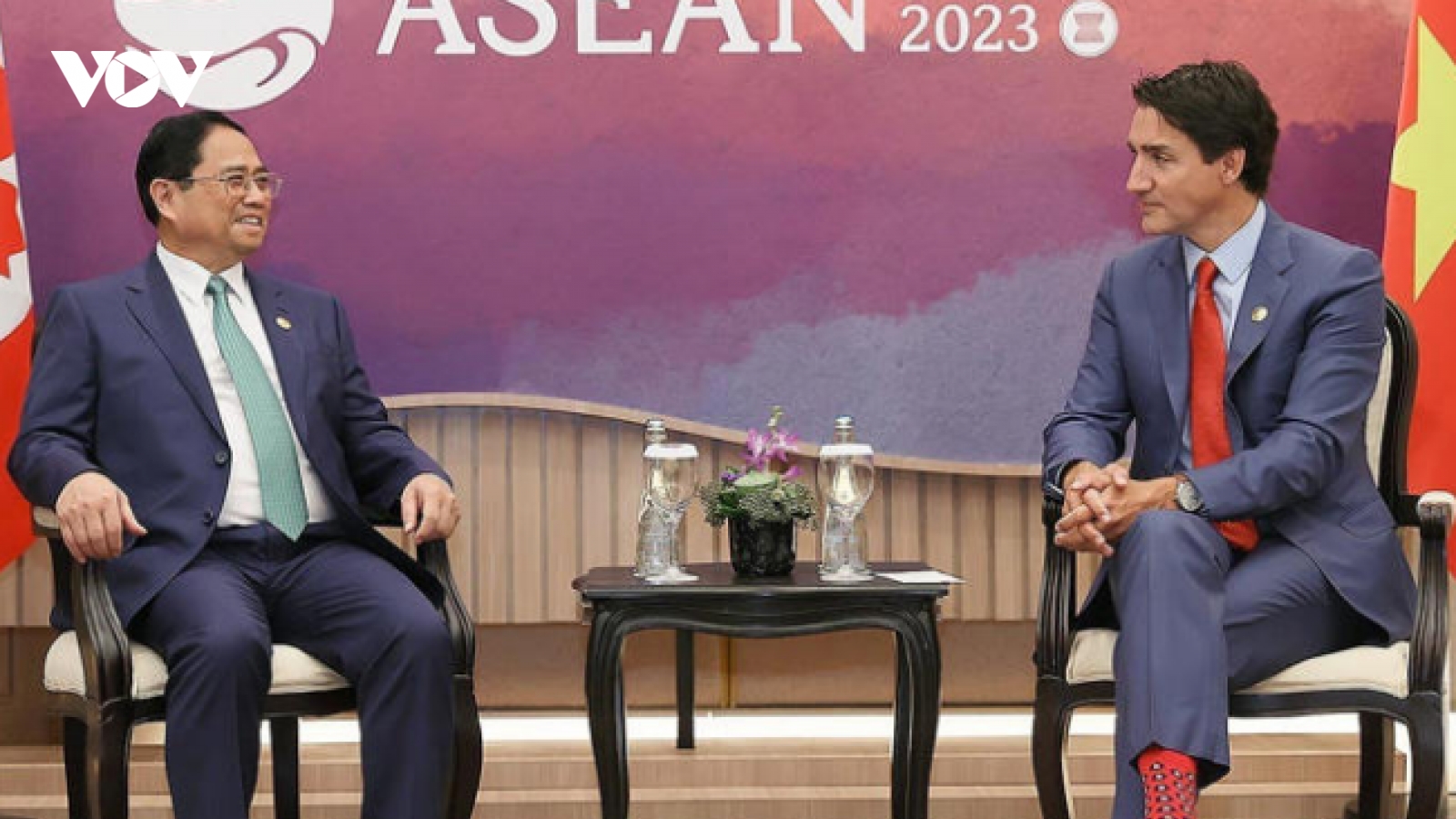 Thủ tướng Phạm Minh Chính gặp Thủ tướng Canada Justin Trudeau