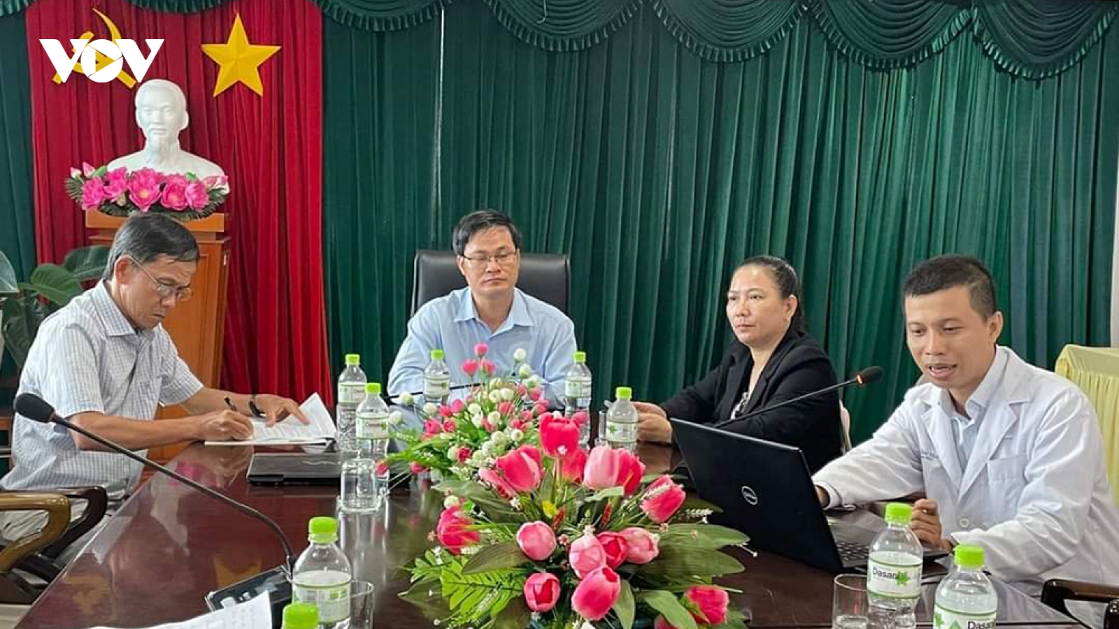 Bến Tre phát hiện thêm hơn 1.200 học sinh bệnh đau mắt đỏ