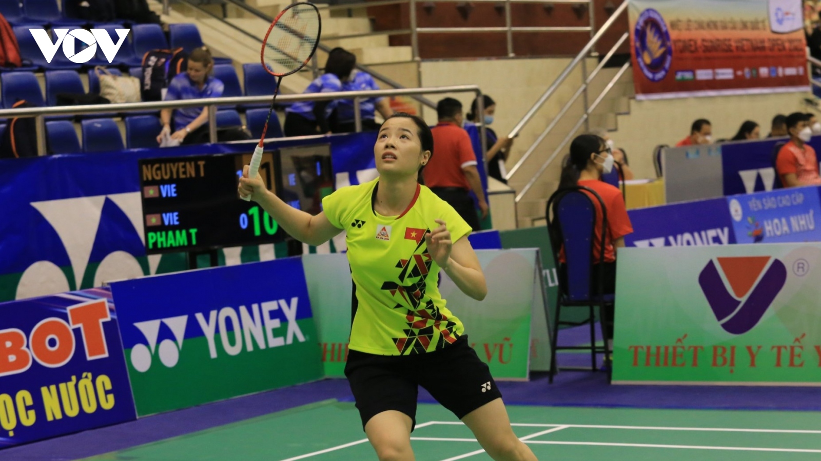 Nguyễn Thuỳ Linh thắng ngược Vũ Thị Trang ở giải cầu lông Vietnam Open 2023