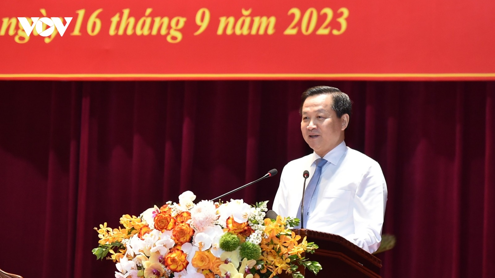 Quán triệt, triển khai thực hiện Nghị quyết của Bộ Chính trị về phát triển Nghệ An