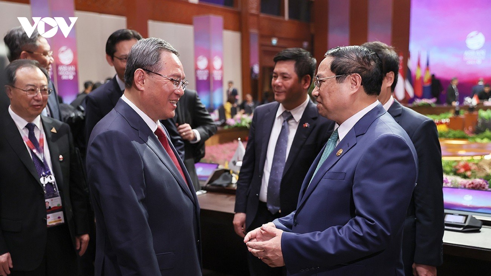 Thủ tướng Việt Nam- Trung Quốc tiếp xúc song phương bên lề cấp cao ASEAN 43