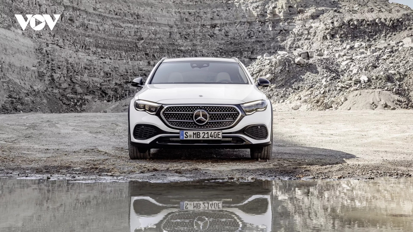Mercedes-Benz E-Class All-Terrain thế hệ thứ hai ra mắt tại châu Âu, rục rịch Mỹ tiến