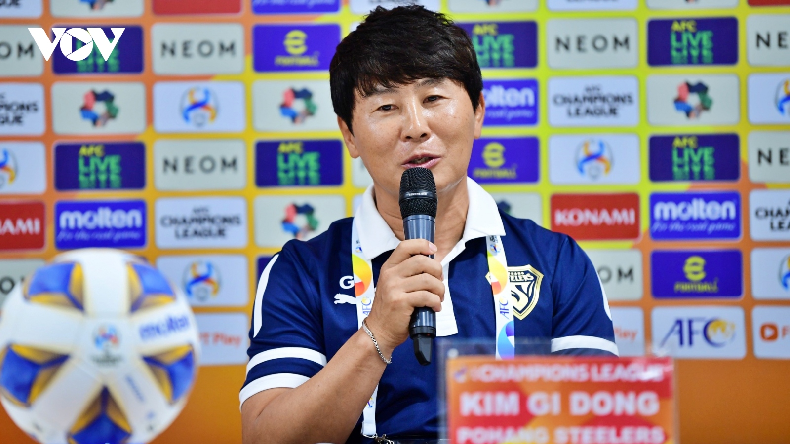 Huấn luyện viên của Pohang Steelers “dọa nạt” Hà Nội FC trước đại chiến
