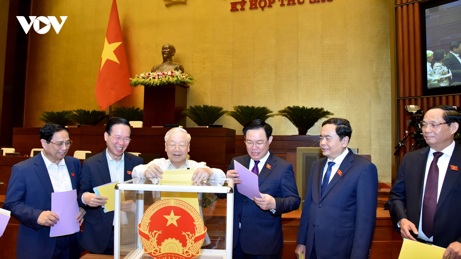 Công bố kết quả lấy phiếu tín nhiệm 44 chức danh do Quốc hội bầu hoặc phê chuẩn