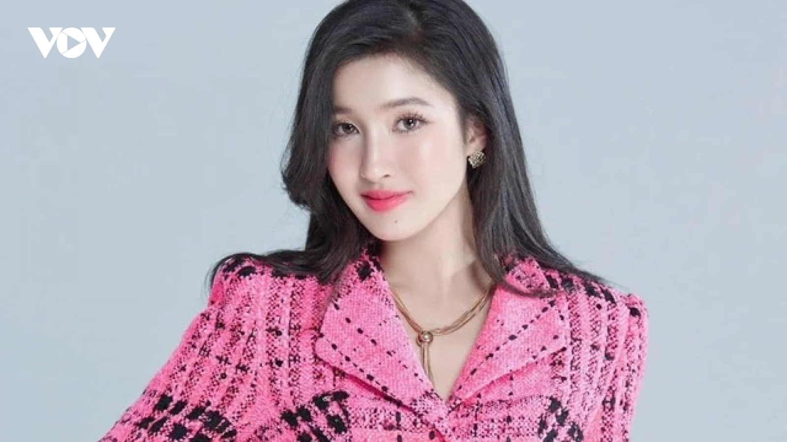 Chuyện showbiz: Phương Nhi nhận lỗi vụ tranh cãi về tên gọi của Campuchia