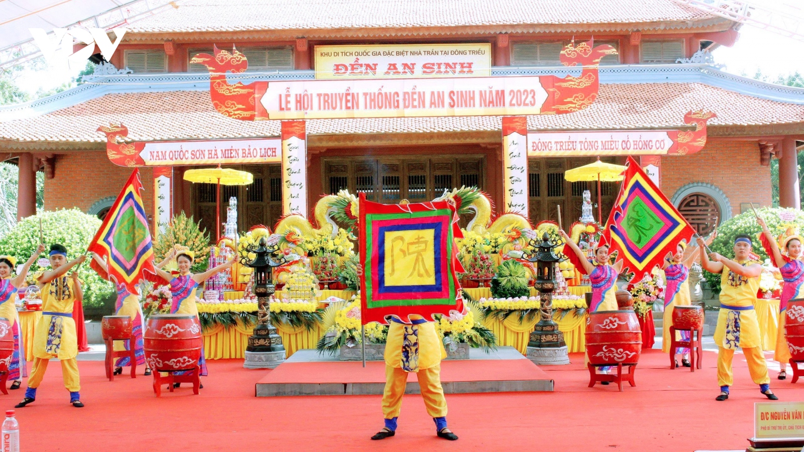Rực rỡ hội truyền thống Đền An Sinh - Cụm di tích đặc biệt Quốc gia nhà Trần