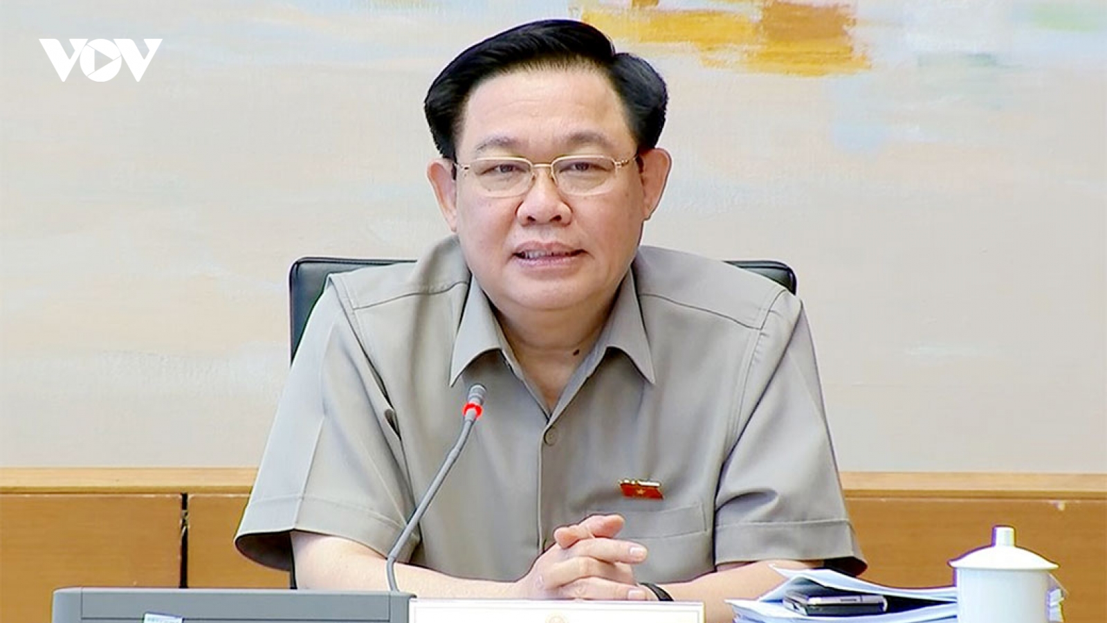 Chủ tịch Quốc hội: Không phải cái gì vướng cũng đổ hết cho luật