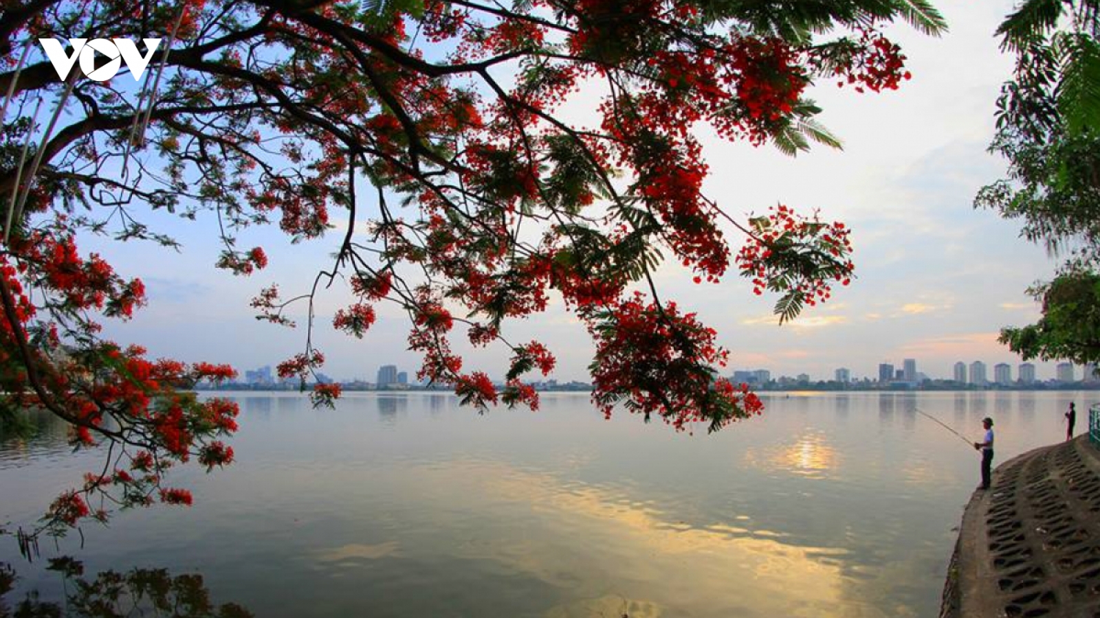 Hà Nội huyền diệu trong "Một thoáng Tây Hồ" của nhạc sĩ Phó Đức Phương
