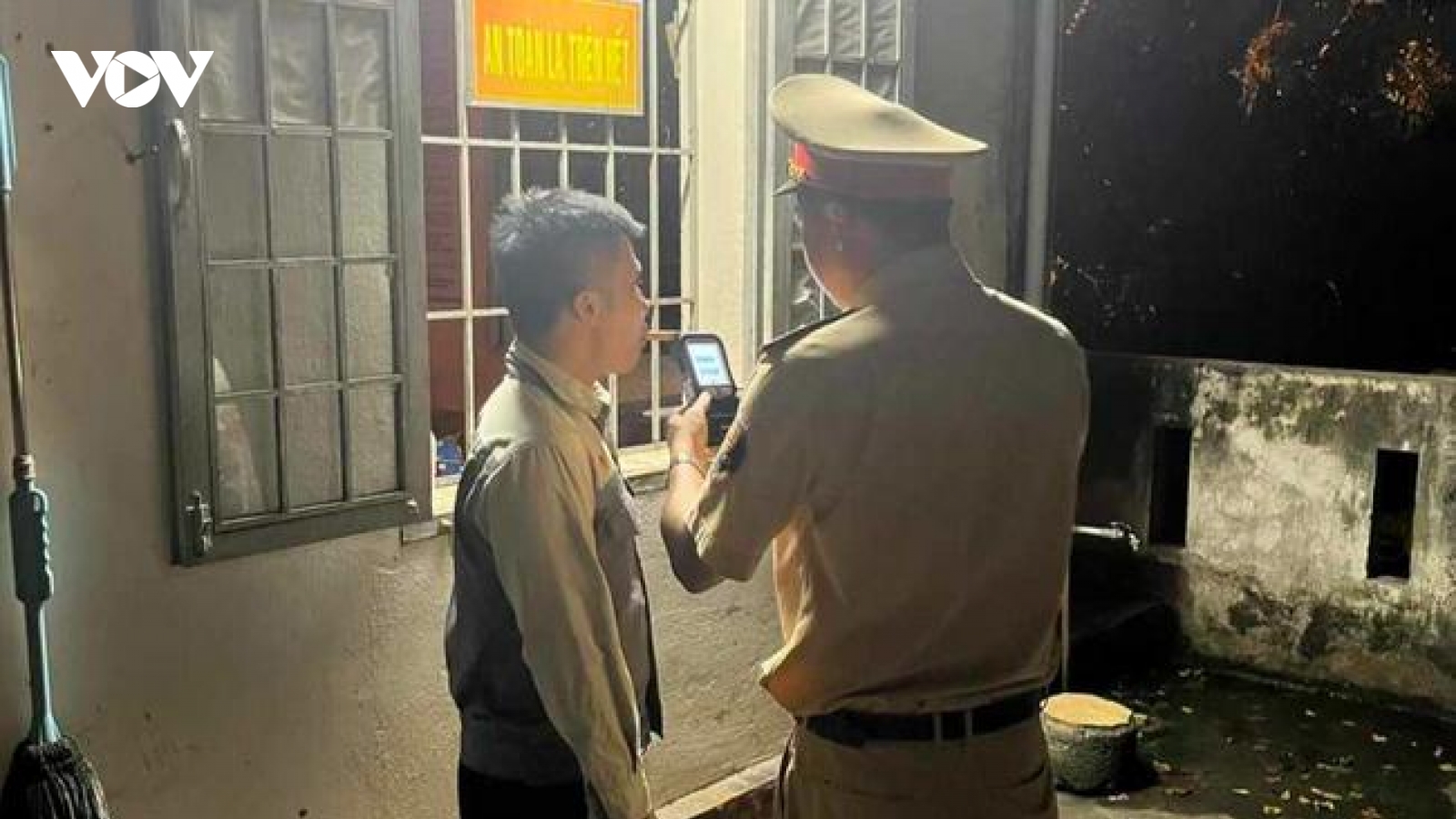 Nhân viên đường sắt vi phạm nồng độ cồn “mức khủng”