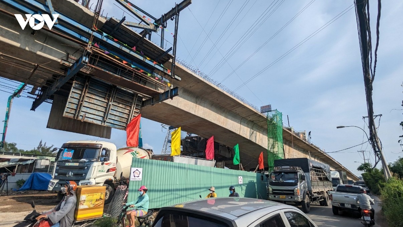 Hợp long cầu Nam Lý (TP Thủ Đức) sau hơn nửa năm thi công trở lại