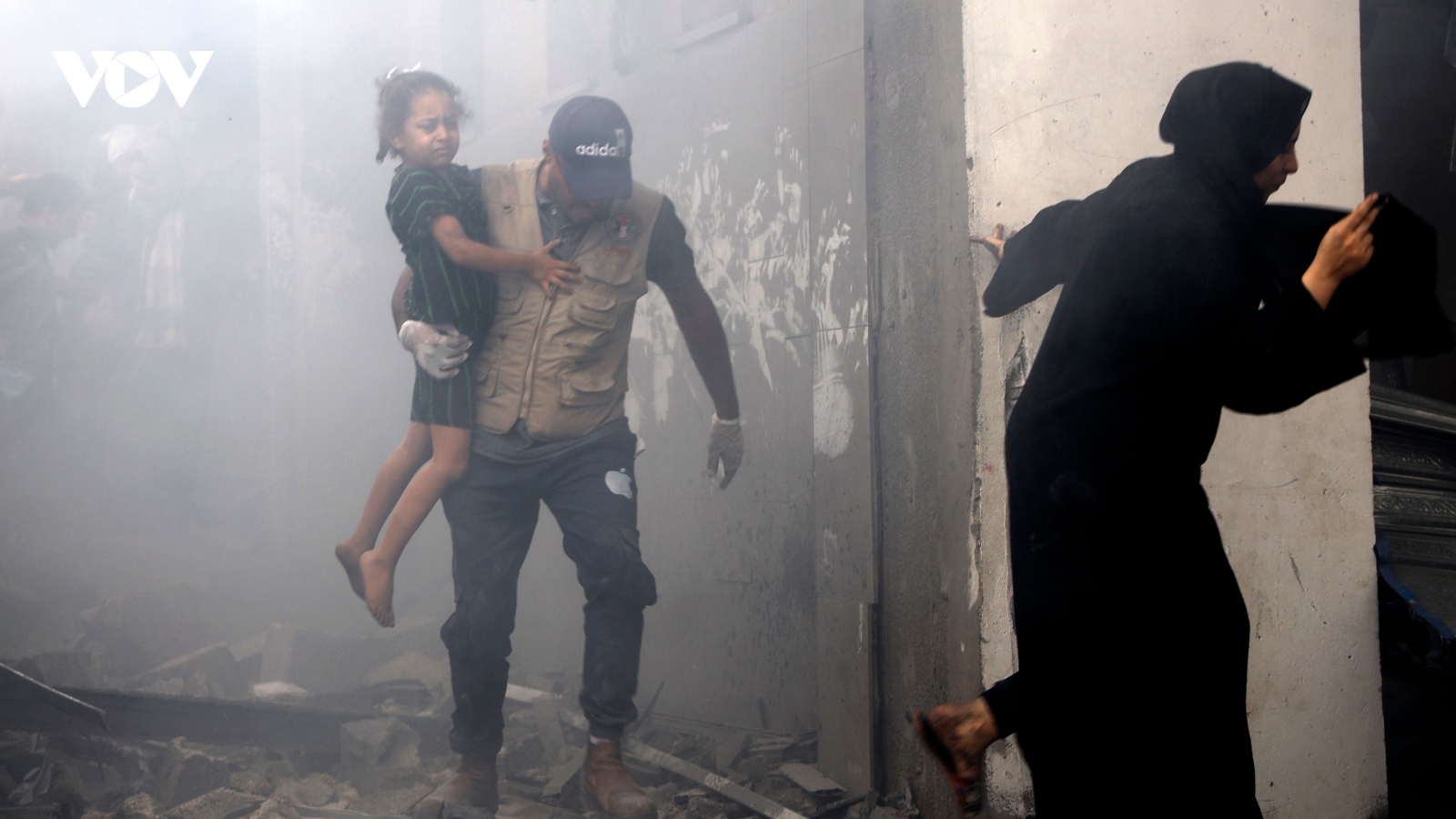 Chiến sự Gaza: Tình cảnh trớ trêu của các công dân Mỹ kẹt giữa hai làn đạn