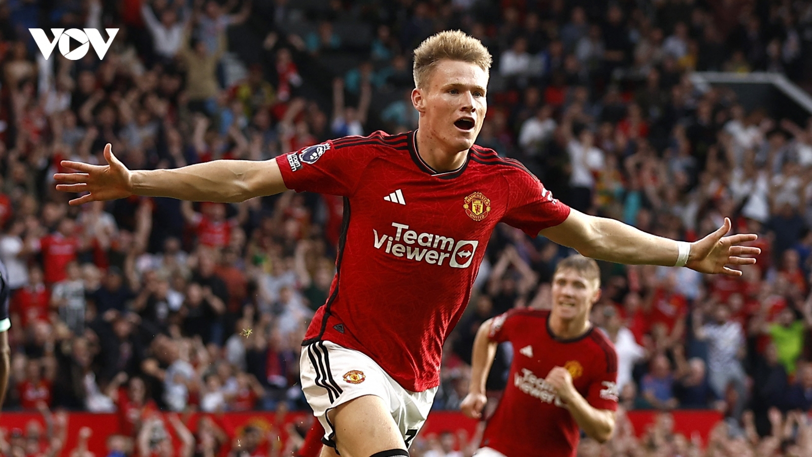 Sau vòng 8 Ngoại hạng Anh 2023/2024: Arsenal và MU ca khúc khải hoàn