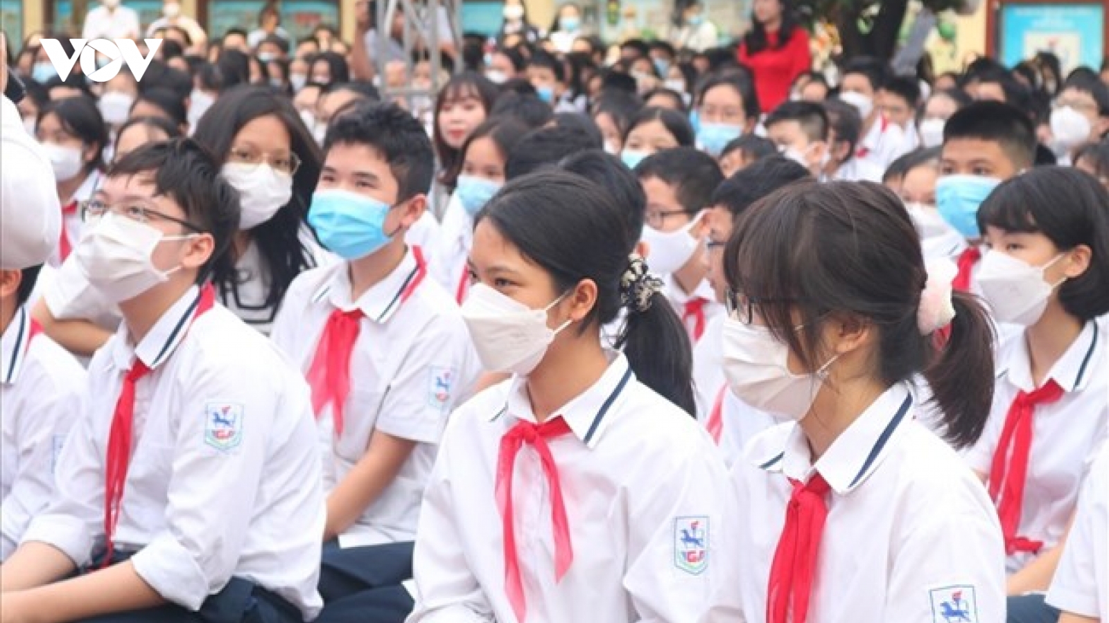 “Tự nguyện” hay buộc phải “tự nguyện” đăng ký học