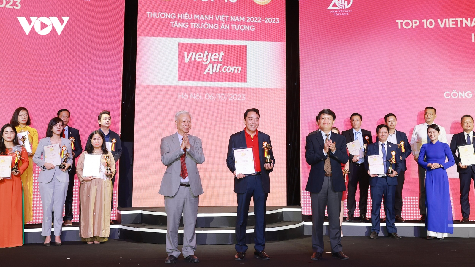 Vietjet được vinh danh “Thương hiệu Mạnh – Tăng trưởng Ấn tượng” 2023