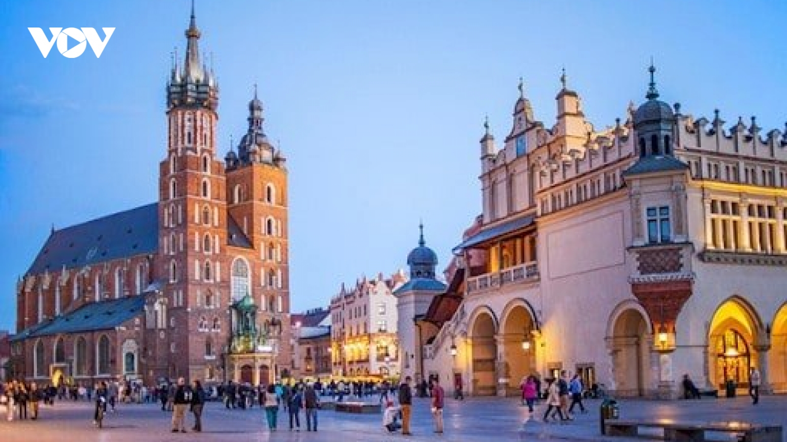Ba Lan thiếu lao động khi làn sóng người Ukraine di cư sang Đức tăng lên