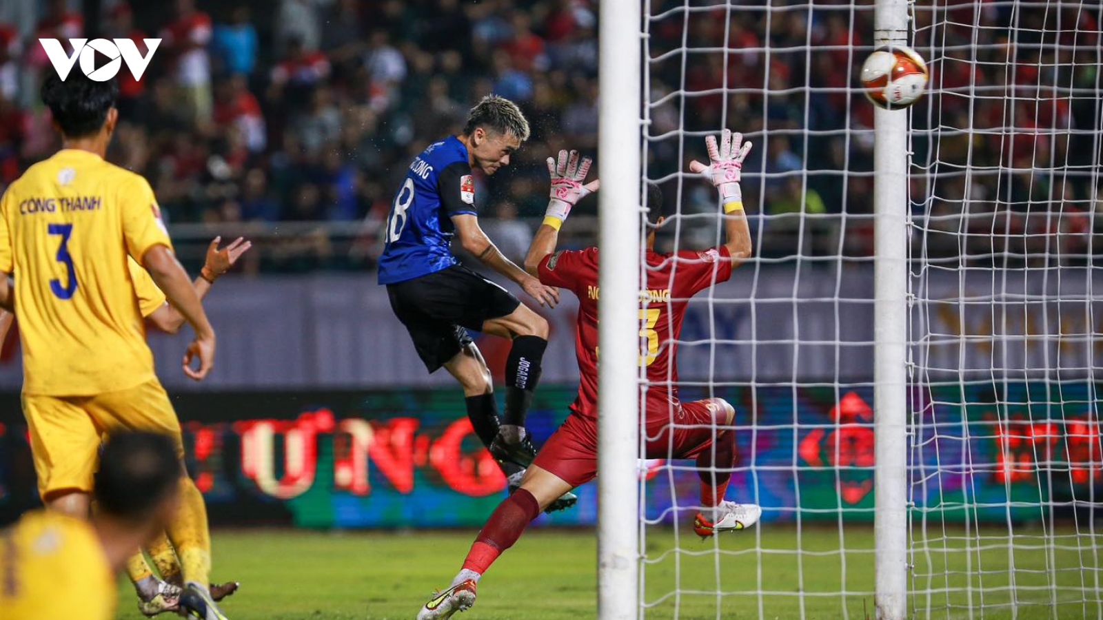 Bảng xếp hạng V-League 2023/2024 mới nhất: CLB TP.HCM dẫn đầu