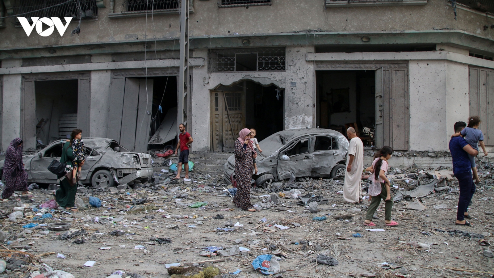 Israel oanh tạc không ngừng nghỉ vào Gaza, Hamas tiếp tục bắn tên lửa