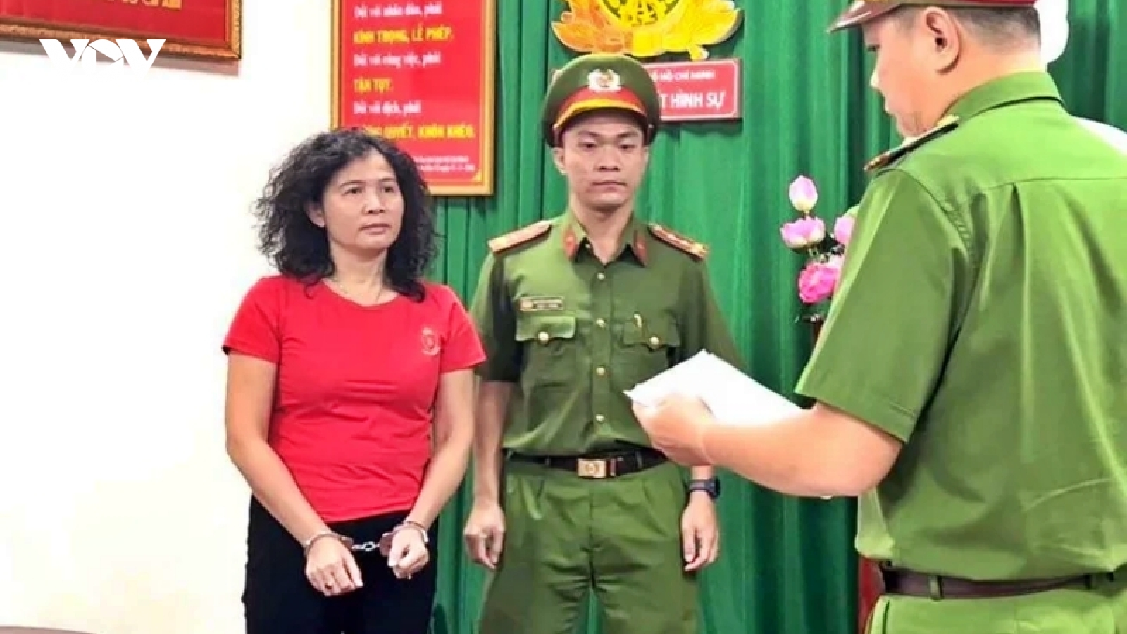 Nguyễn Phương Hằng đòi bị can Hàn Ni, Trần Văn Sỹ bồi thường đến 500 tỷ đồng