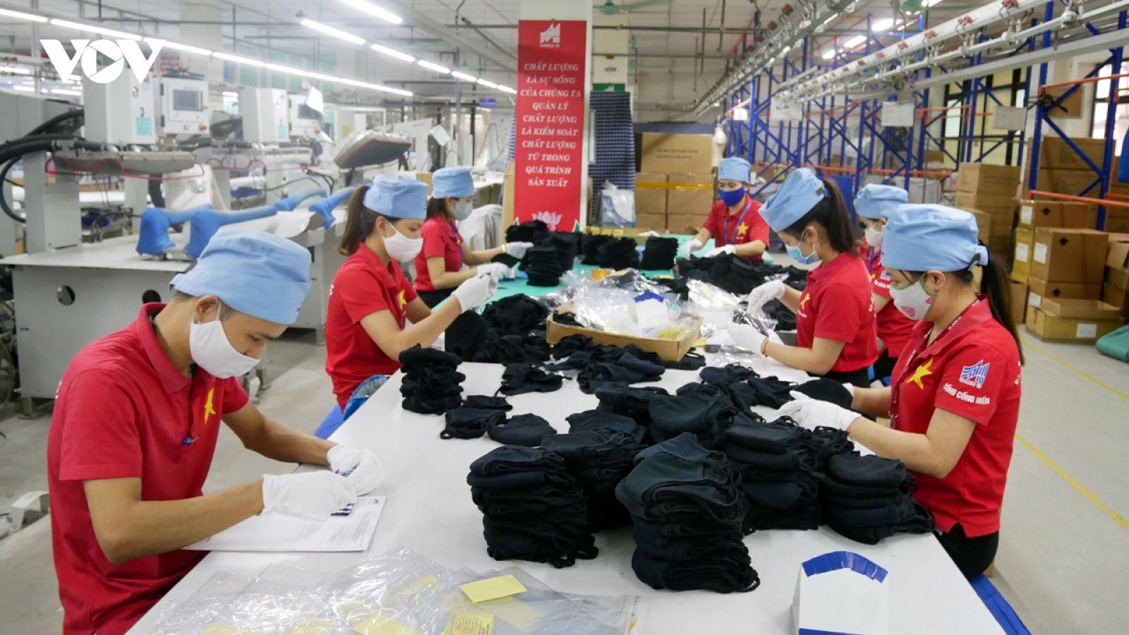 Doanh nghiệp dệt may lo lắng vì đơn hàng chốt đến quý 3 vẫn chưa chắc chắn