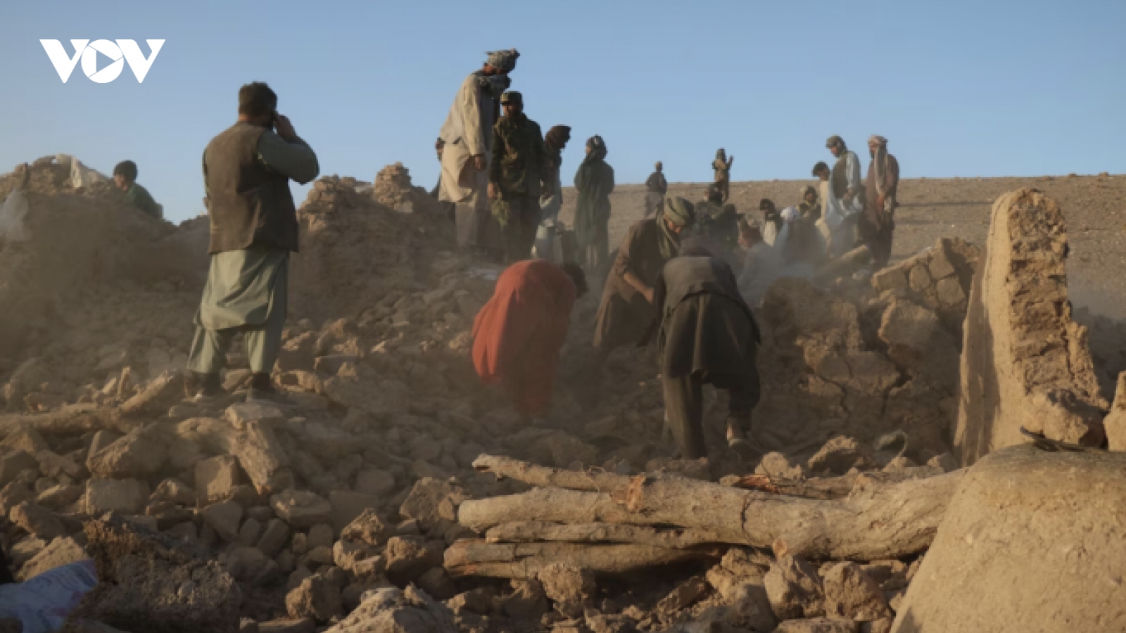 Afghanistan nỗ lực cứu hộ sau động đất