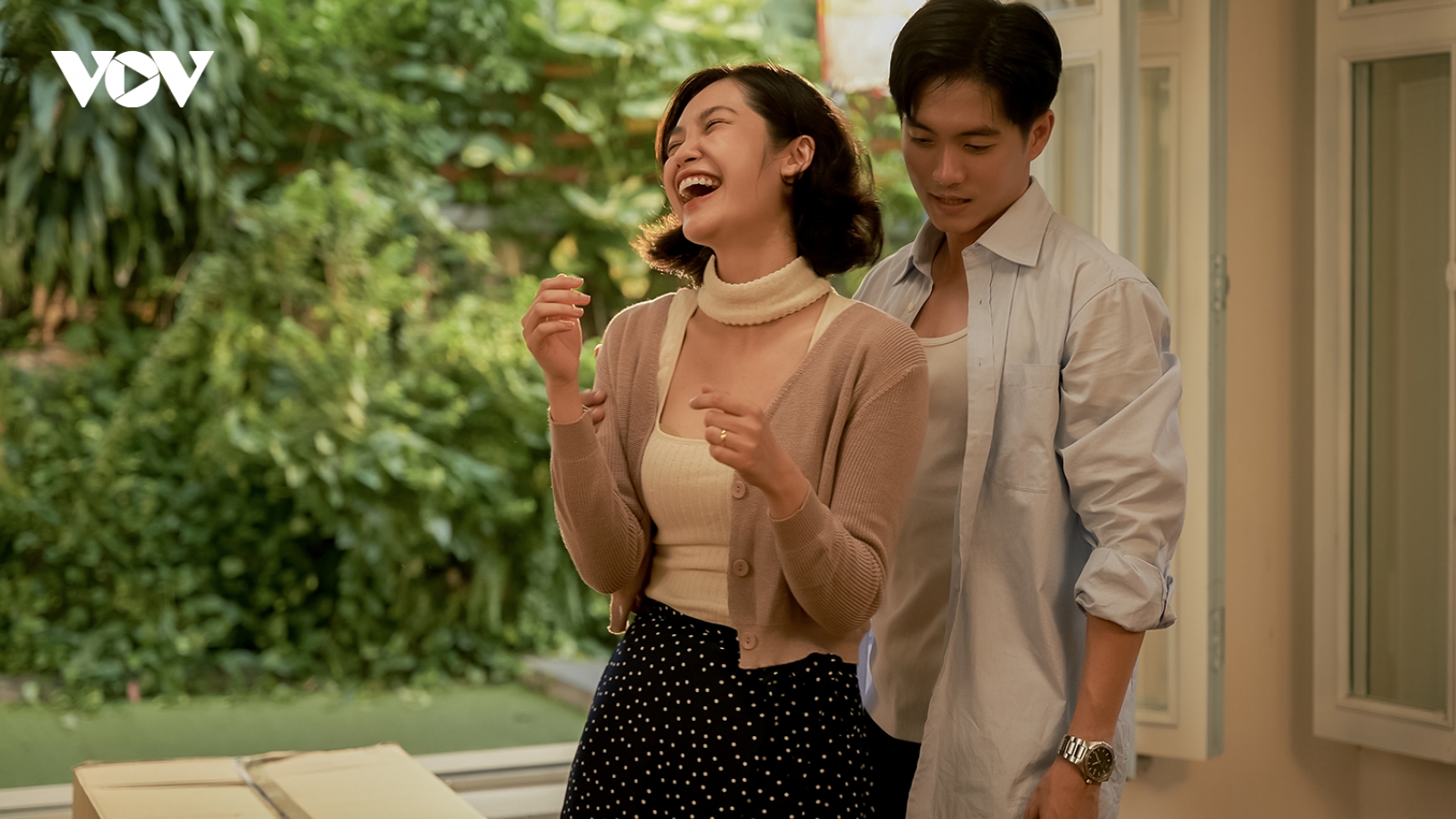 Hoa hậu Nông Thúy Hằng đóng MV sau khi giành danh hiệu Á hậu quốc tế
