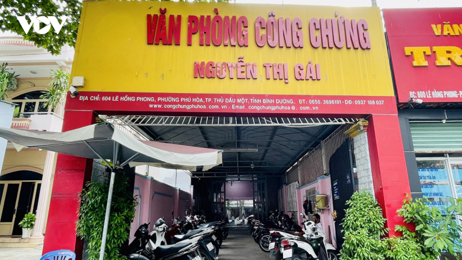 Một công chứng viên ở Bình Dương bị bắt