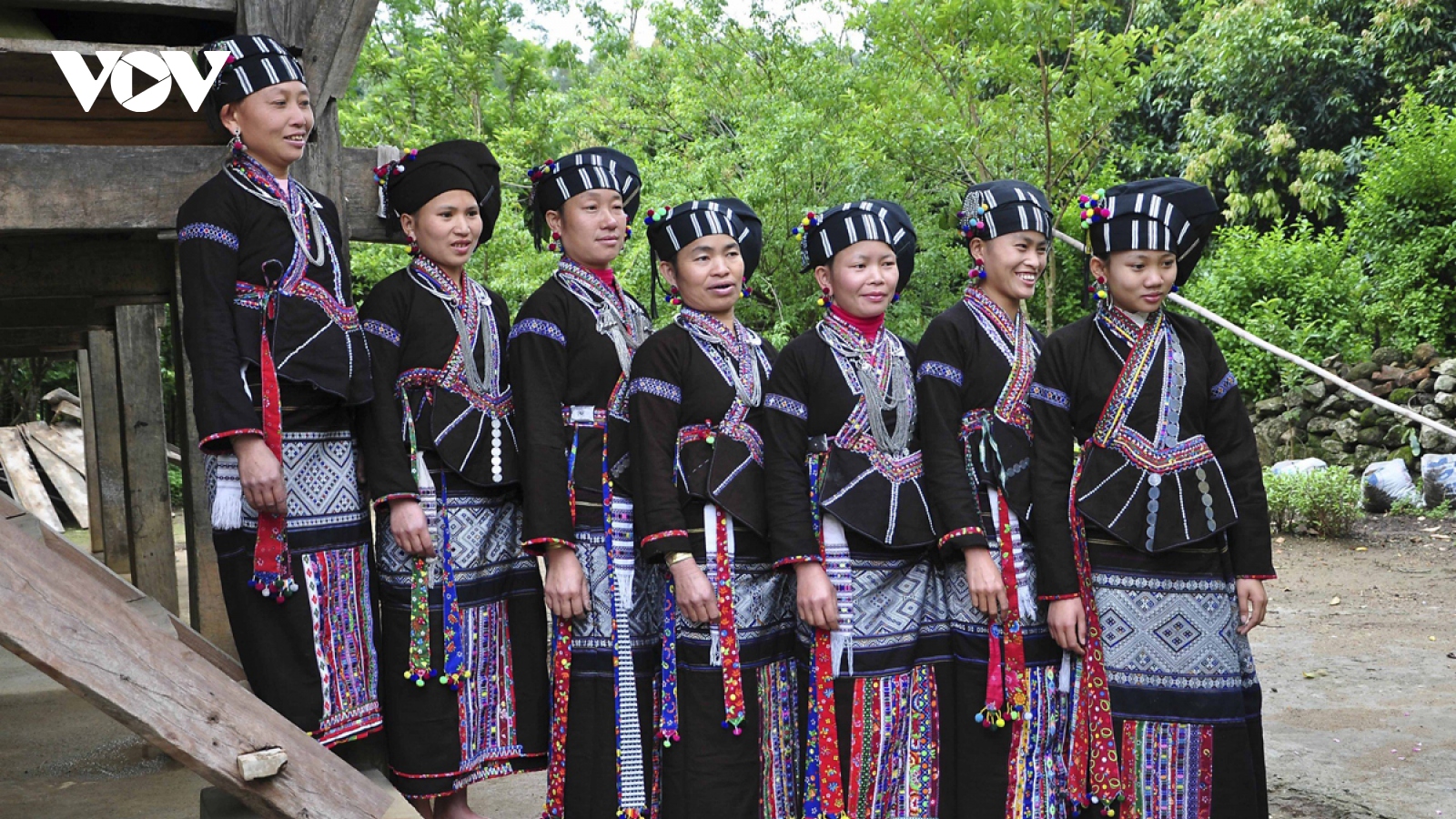 Lưu giữ, bảo tồn nét văn hóa đặc sắc của dân tộc Lự ở Lai Châu