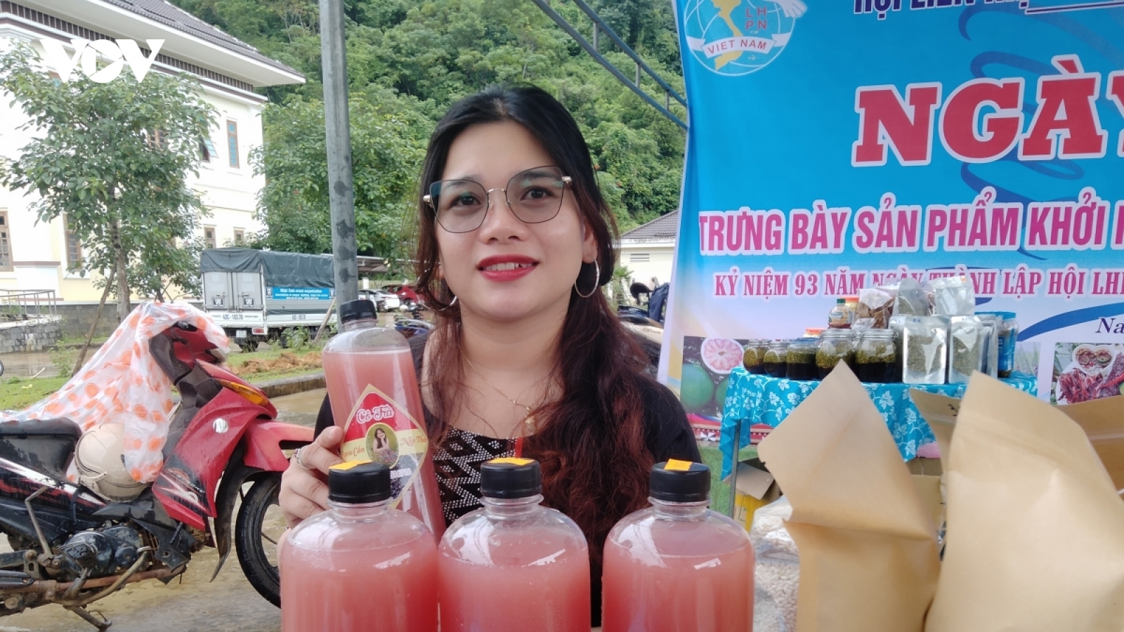 Quy trình sản xuất rượu Nếp Than của người Cơ Tu