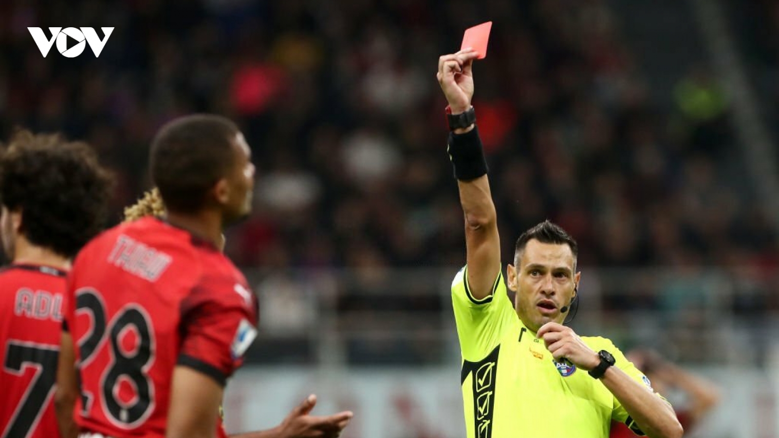 Kết quả bóng đá ngày 23/10: Trụ cột nhận thẻ đỏ, AC Milan gục ngã trước Juventus