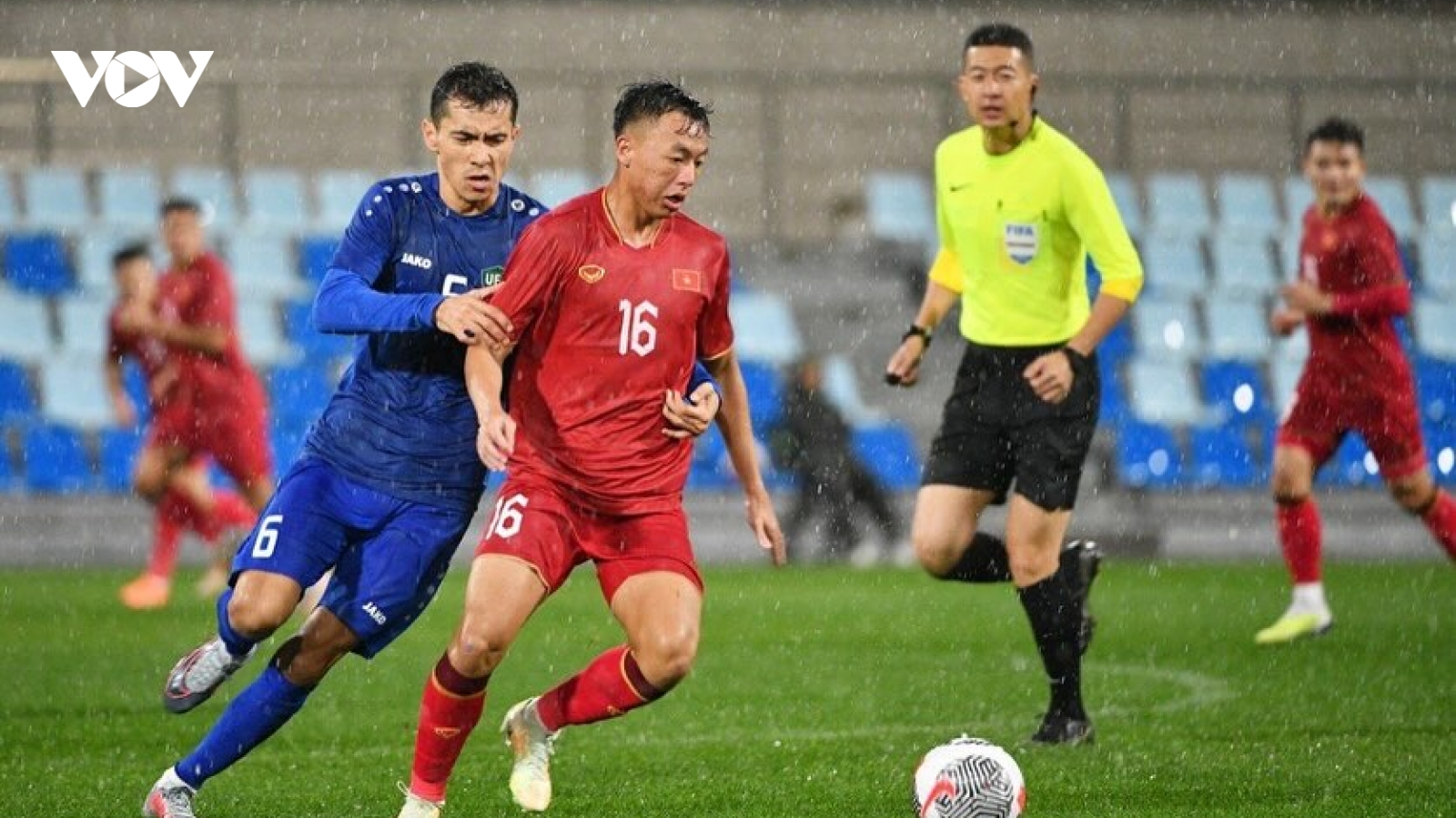 Hàng công bất lực, ĐT Việt Nam không thể tạo bất ngờ trước ĐT Uzbekistan