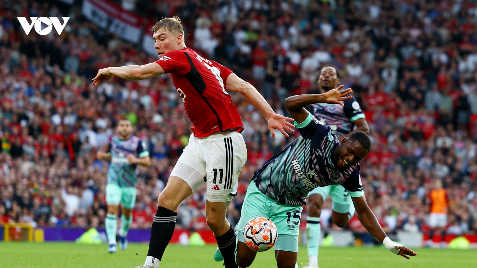 MU, Man City, Arsenal có nguy cơ không thể thi đấu vì lũ lụt