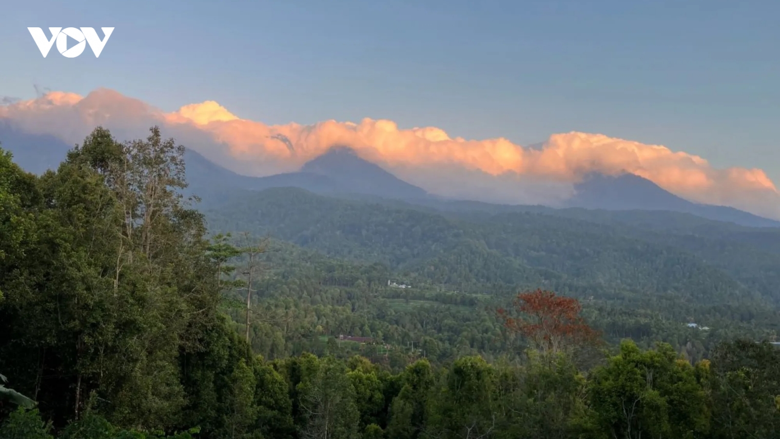 Du lịch đại chúng đe dọa văn hóa bản địa tại Bali, Indonesia