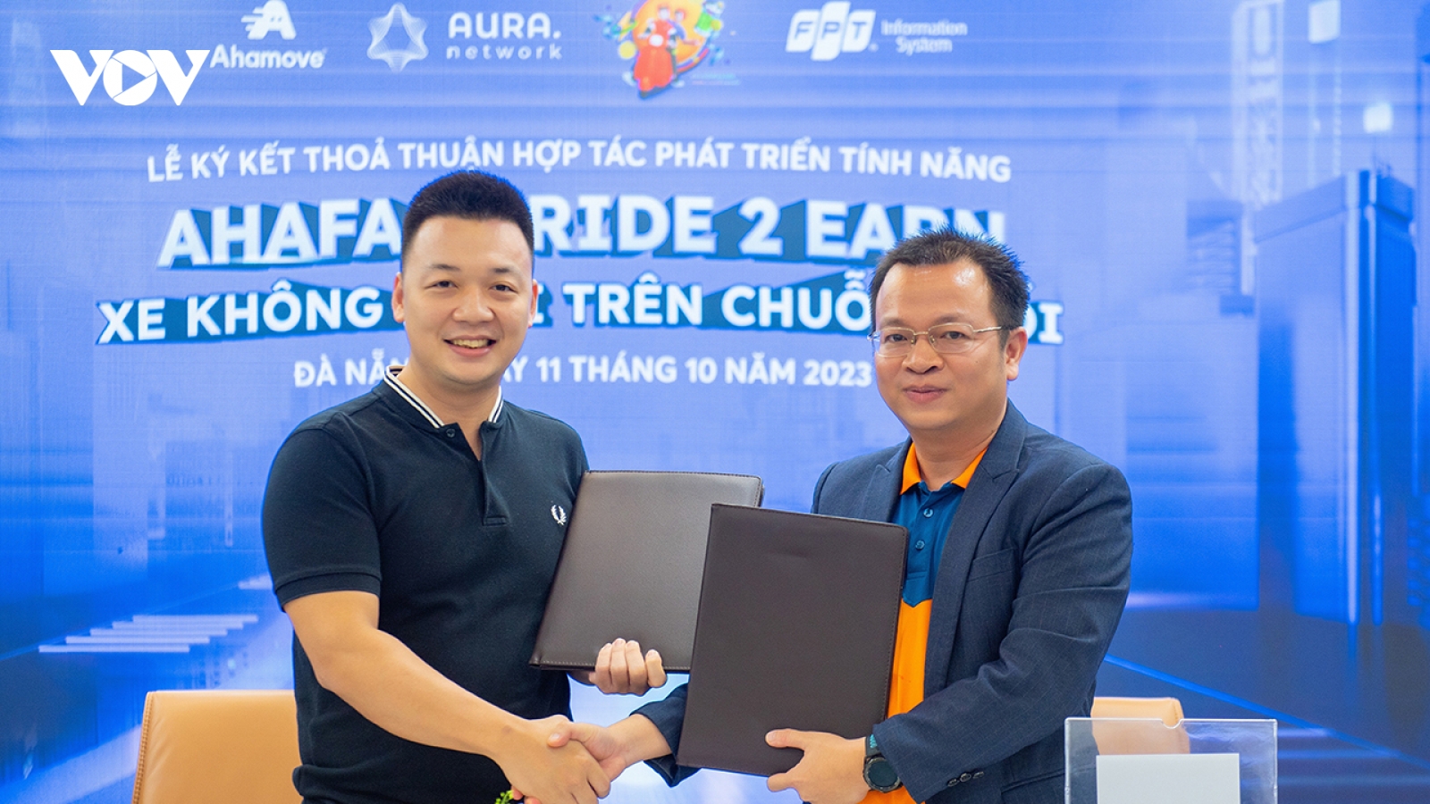Ahamove và Aura Network hợp tác ra mắt tính năng Ahafast Ride to Earn
