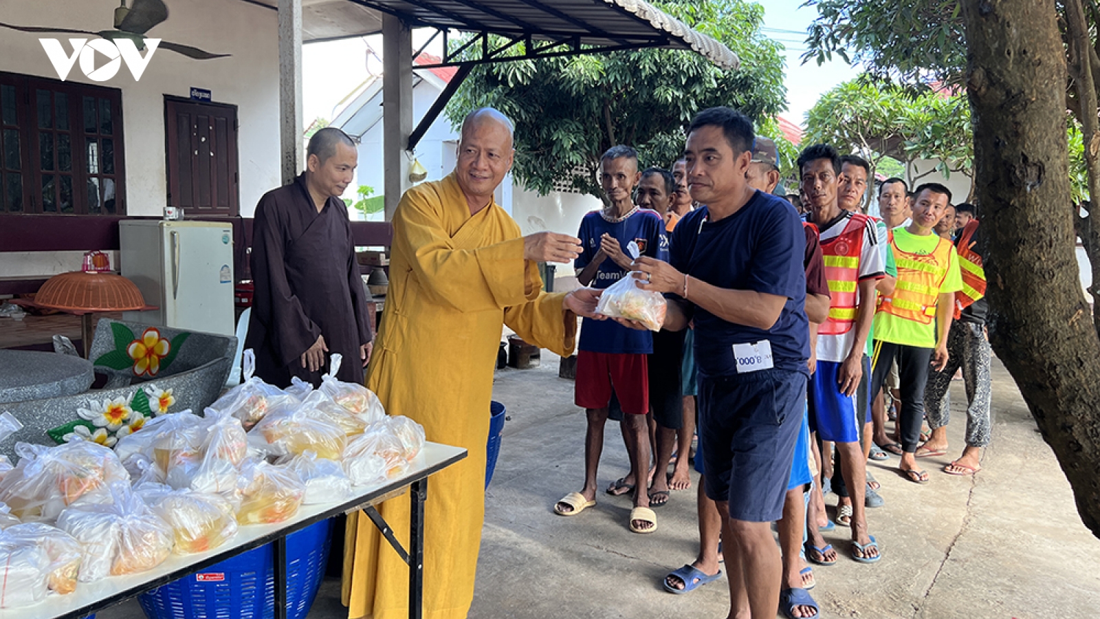 Phật tử Việt Nam tại Lào phát huy giá trị nhân văn của người Việt