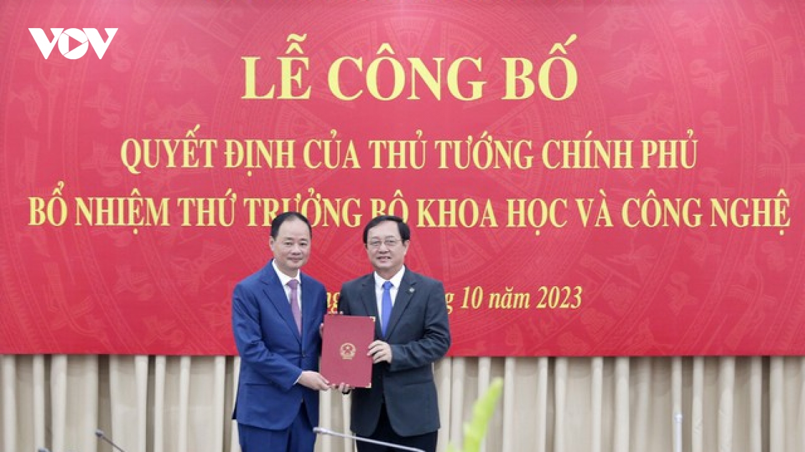 Trao quyết định bổ nhiệm tân Thứ trưởng Bộ Khoa học và Công nghệ