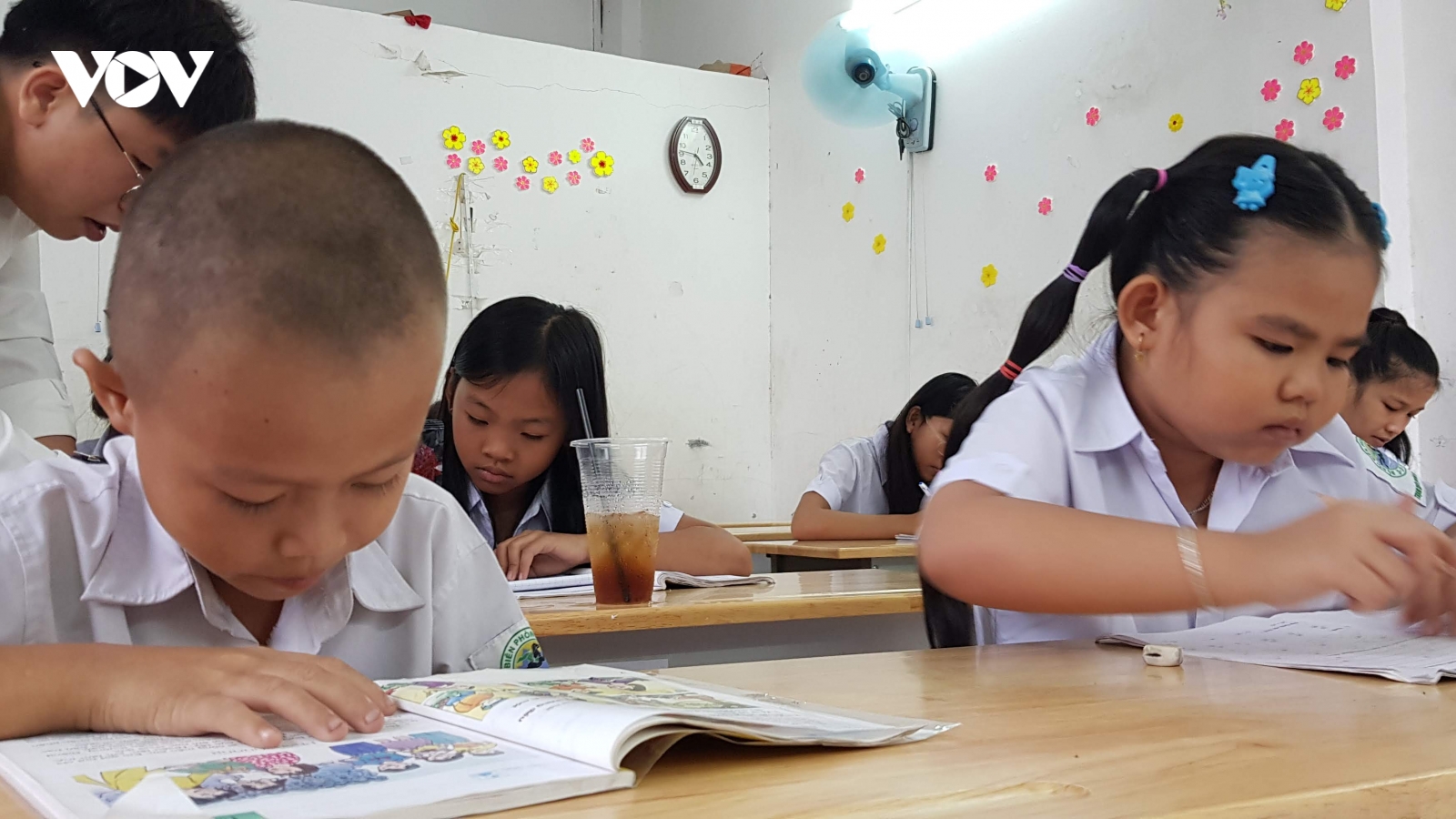 Long An tăng cường an ninh trật tự trường học, sau vụ bé gái 3 tuổi bị bắt cóc