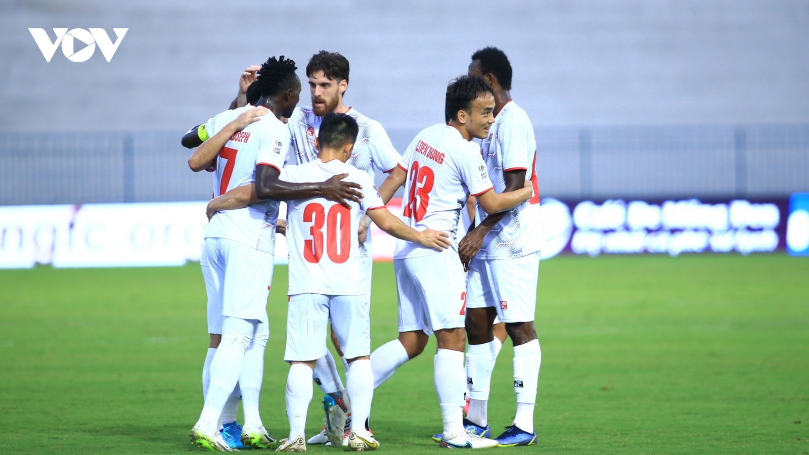 Đàm Tiến Dũng lập cú đúp, Hải Phòng FC thắng kịch tính 3-2 trước Sabah ở AFC Cup