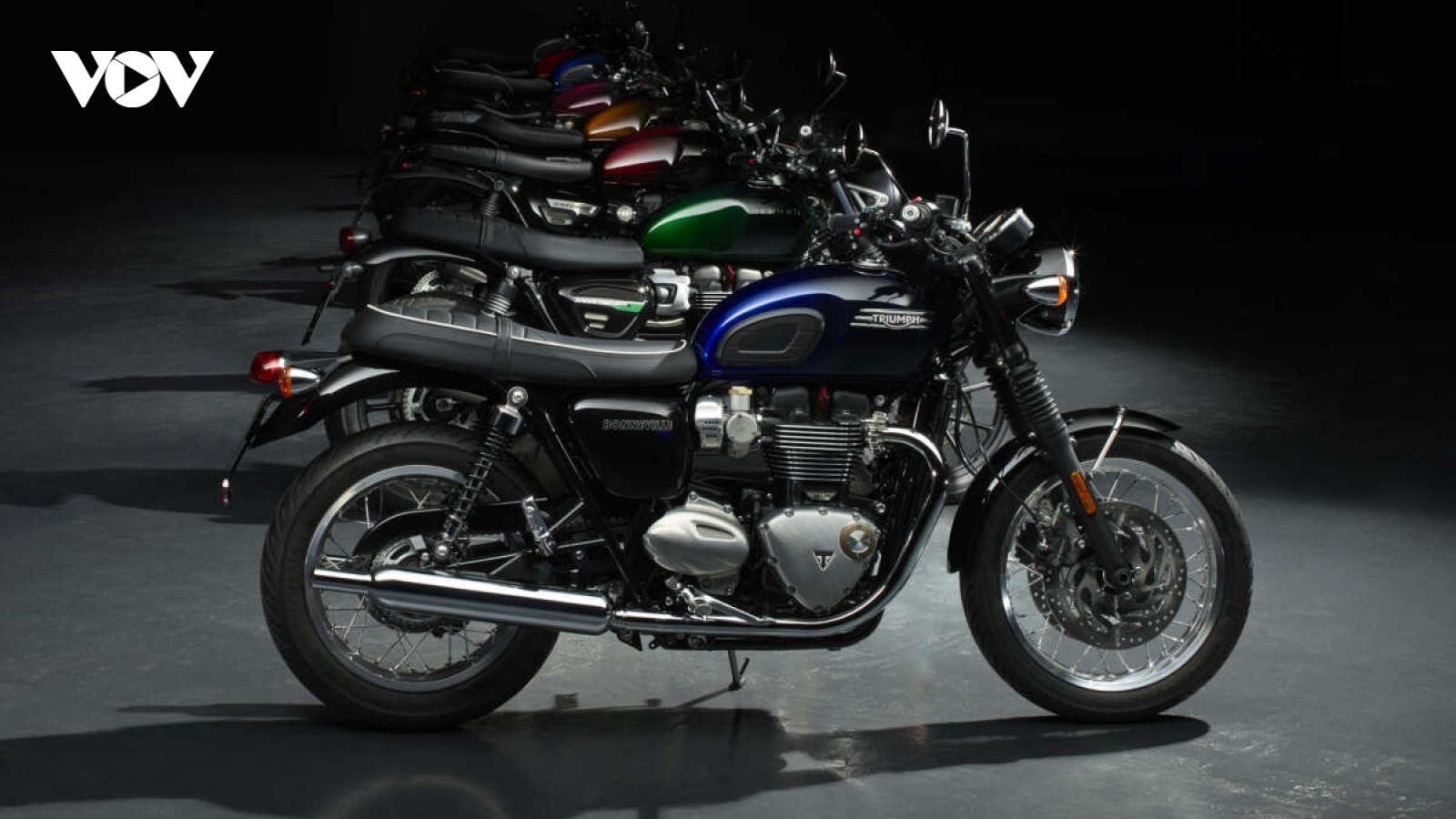 Cận cảnh Triumph Bonneville Stealth Editions vừa ra mắt