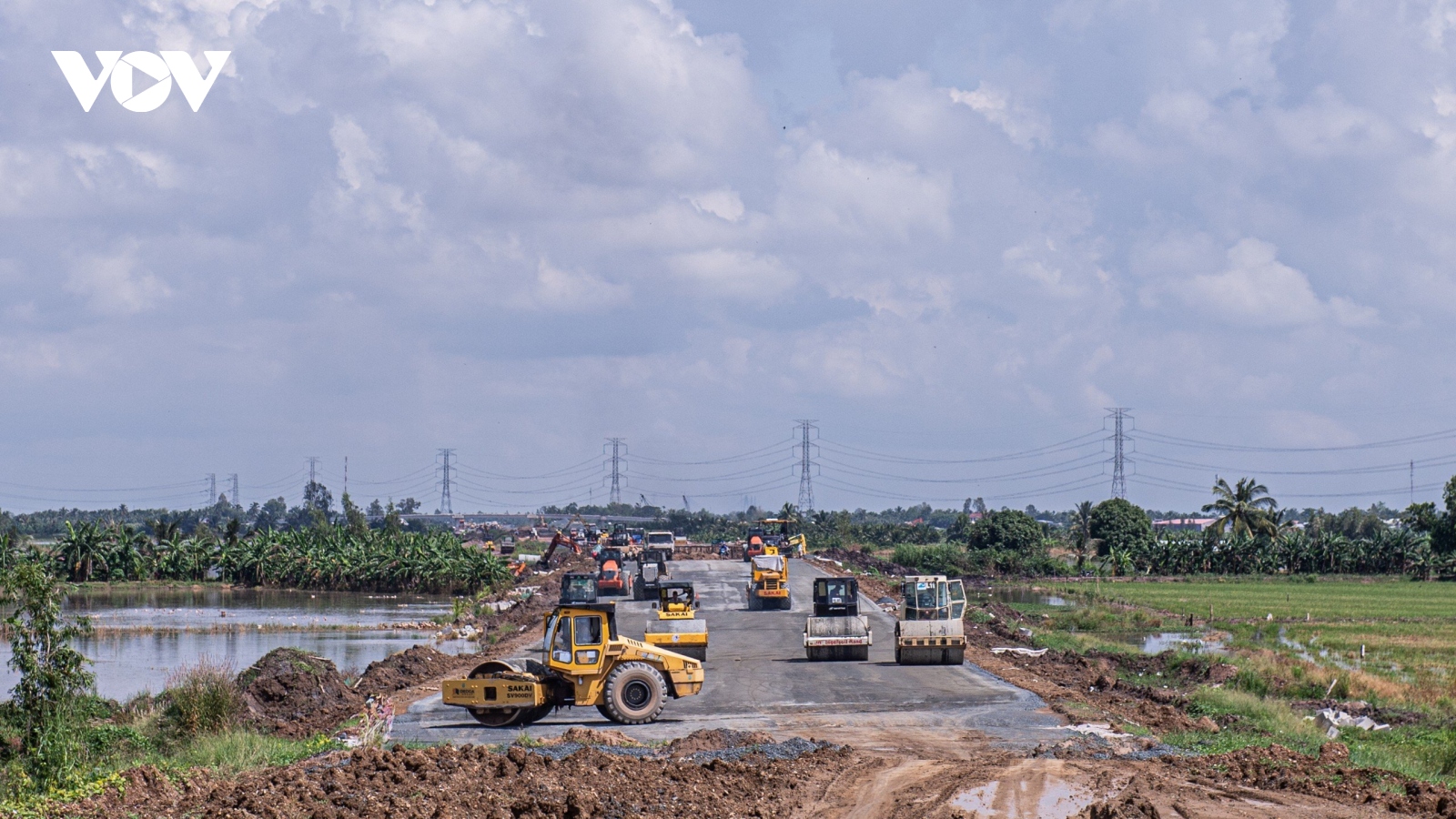 Cao tốc Cần Thơ-Cà Mau đang chậm 8 tháng so với kế hoạch