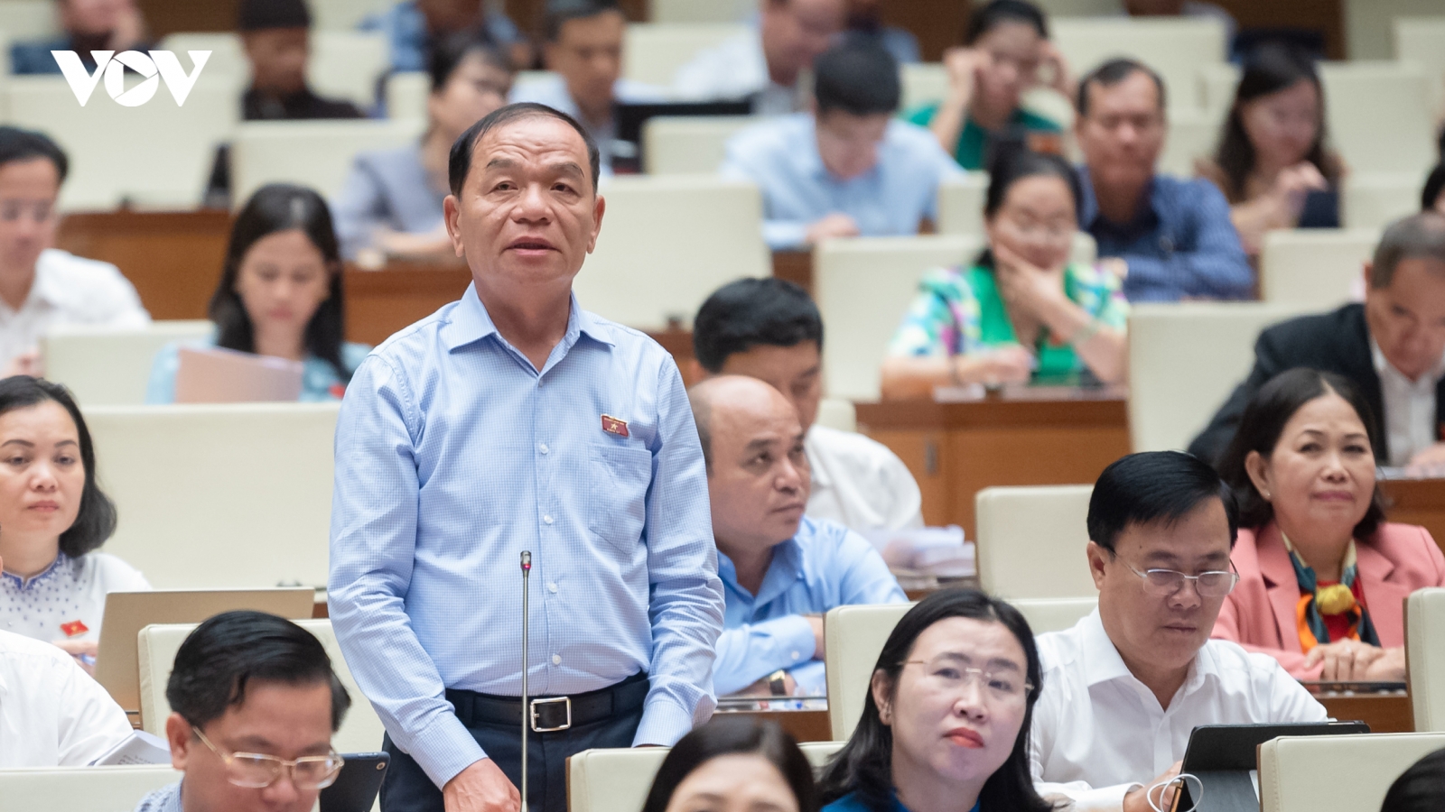 Quốc hội thảo luận về nợ công và tài chính quốc gia