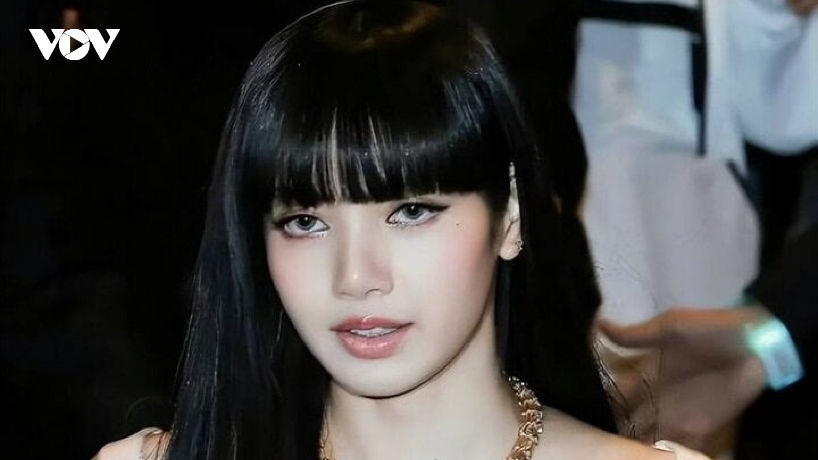 Viễn cảnh Lisa rời BlackPink và bị Trung Quốc cấm sóng
