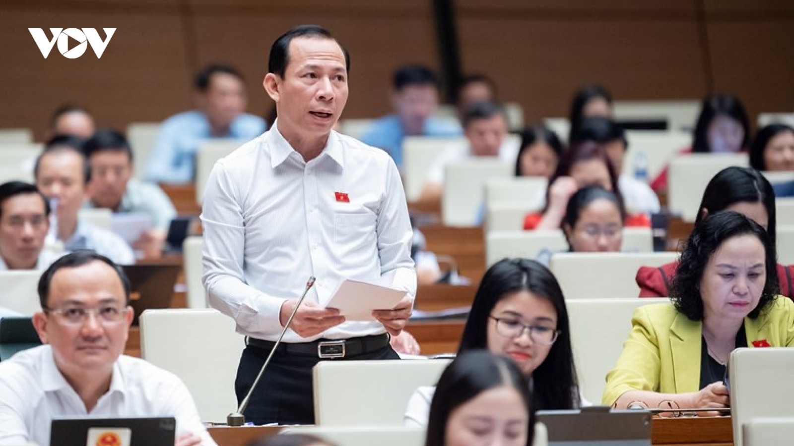 ĐBQH băn khoăn lương hưu thấp khi hạ thời gian đóng BHXH xuống 15 năm
