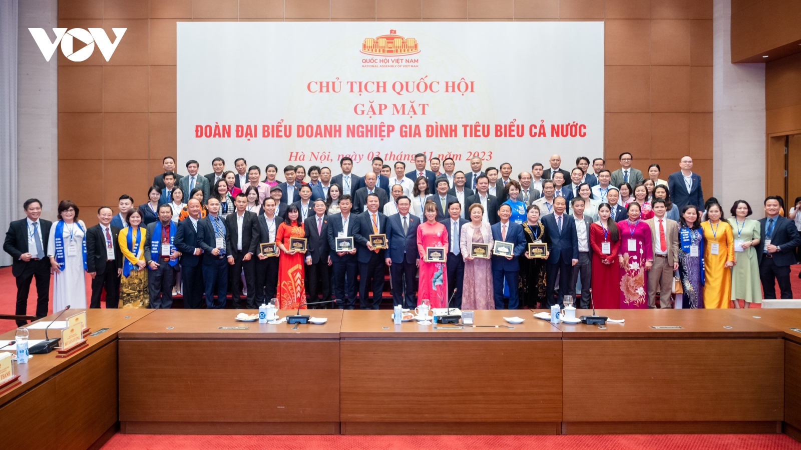 Chủ tịch Quốc hội: Doanh nghiệp gia đình nhưng phải chú trọng quản trị quốc gia