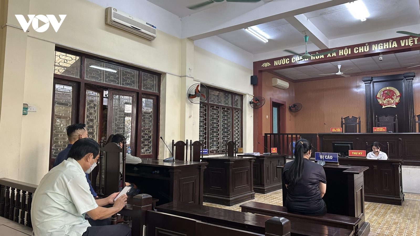 Hoãn phiên xét xử vụ bảo mẫu vô ý làm tử vong bé 7 tháng tuổi ở Hà Nội