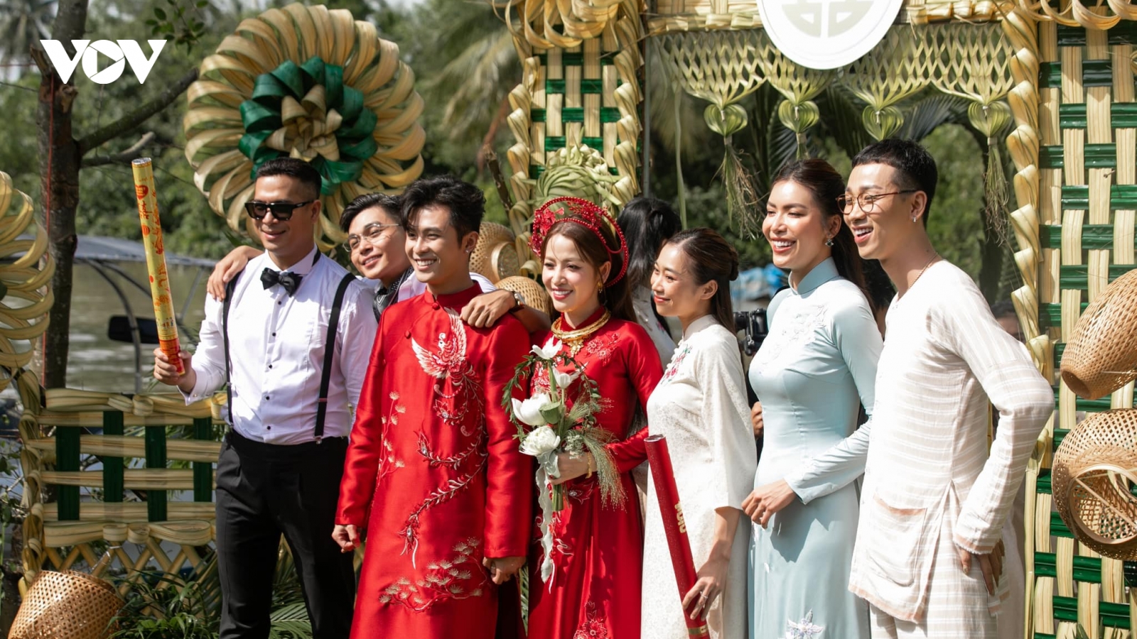 Đám cưới miền Tây tưng bừng của Puka - Gin Tuấn Kiệt