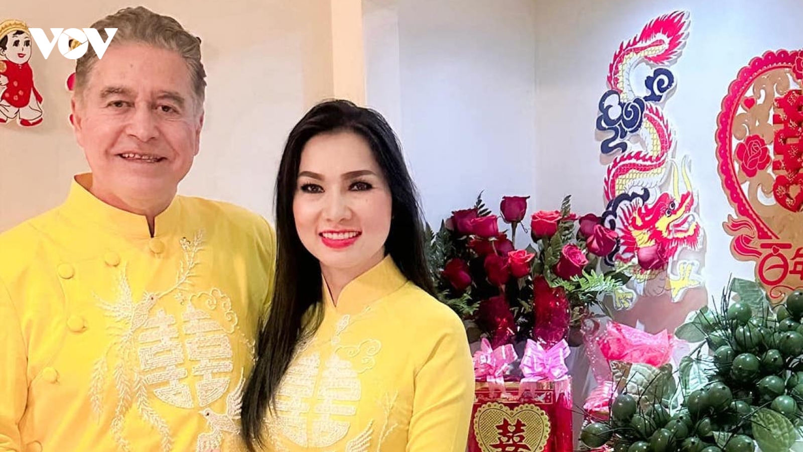 Ca sĩ Kavie Trần đính hôn bạn trai CEO ở Mỹ