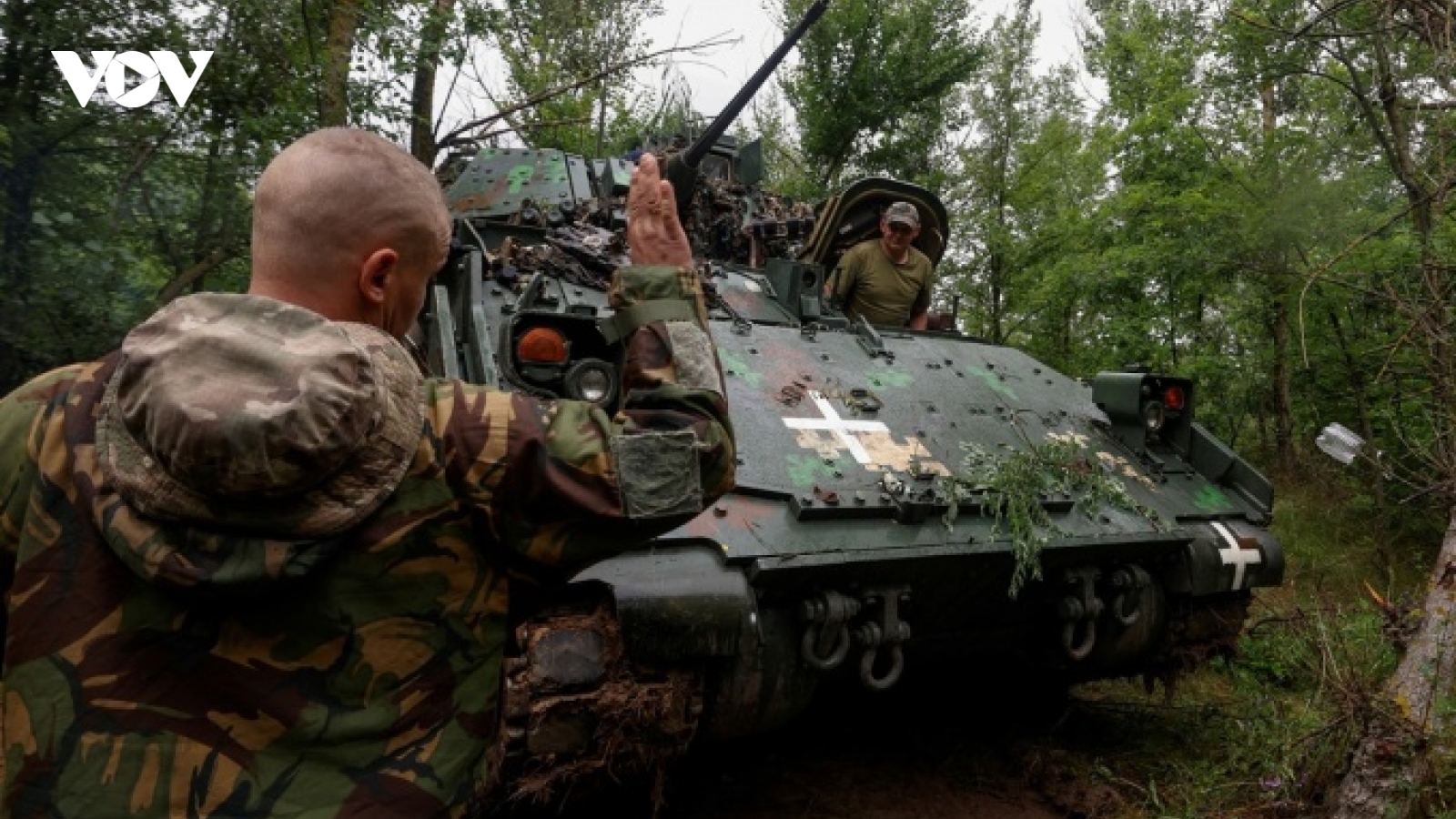 Tổng thống Zelensky thừa nhận Ukraine gặp khó khi phòng thủ ở phía Đông
