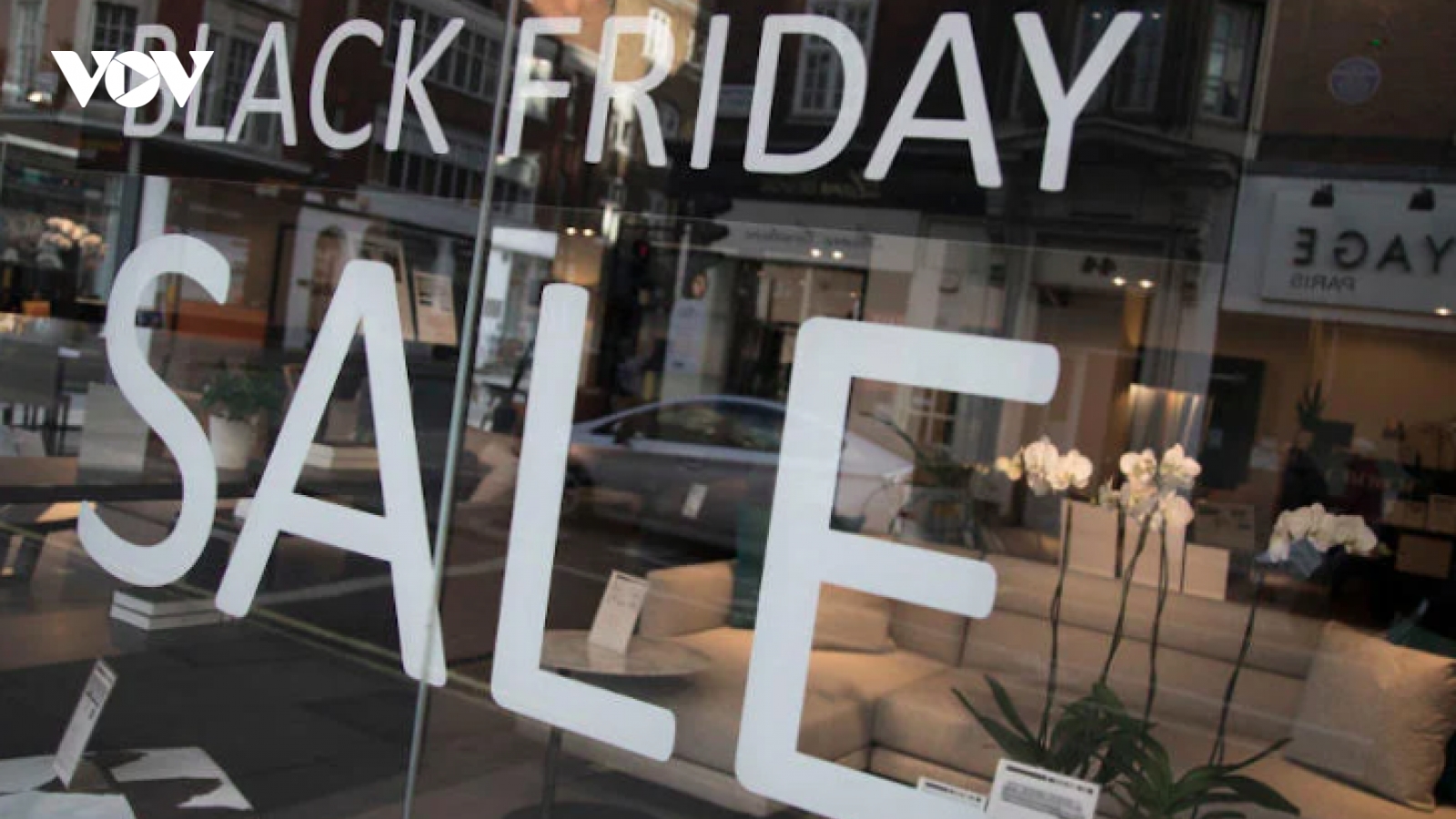 "Bẫy" nên tránh khi mua sắm dịp Black Friday