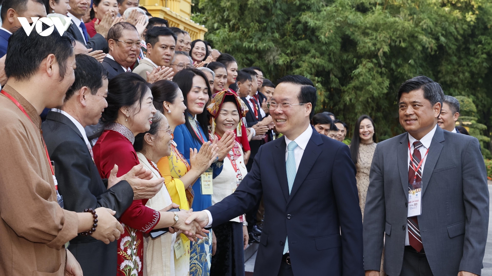 Chủ tịch nước: Phải đưa văn hóa trở thành hồn cốt của các sản phẩm làng nghề